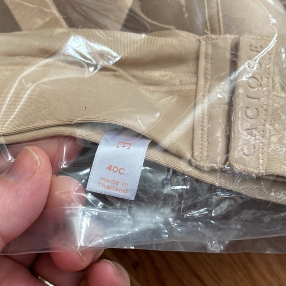 No wire light lined bra 40C - Picture 4 of 4